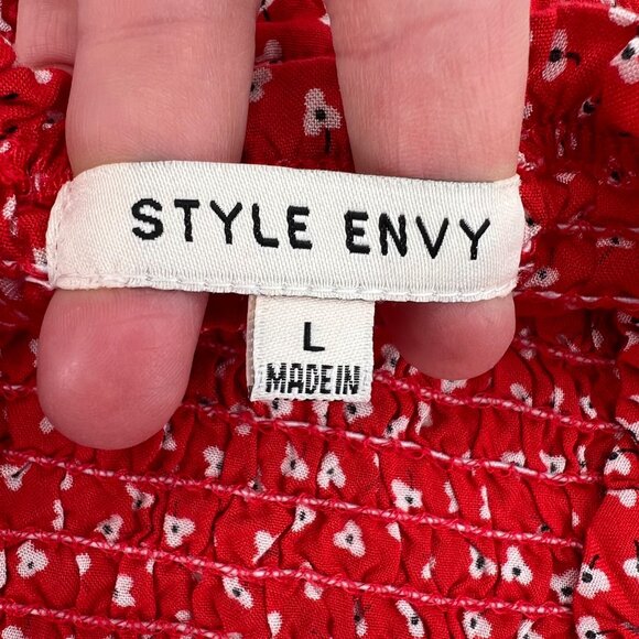 Style Envy Red Floral Smocked Tube Crop Top Womens L Rayon - Picture 3 of 5